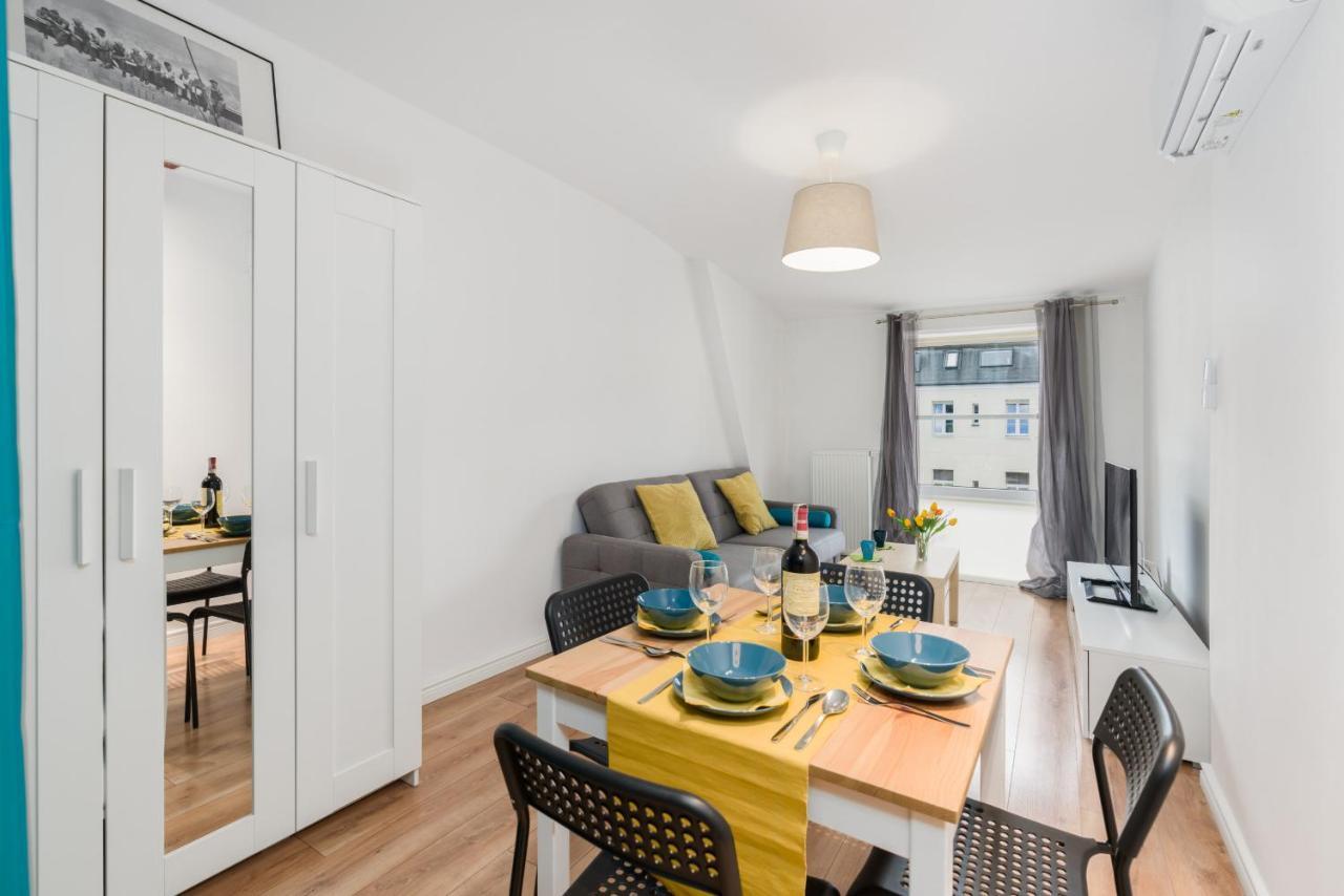 Apartment Poznan Old Town Strzelecka By Noclegi Renters Exteriör bild