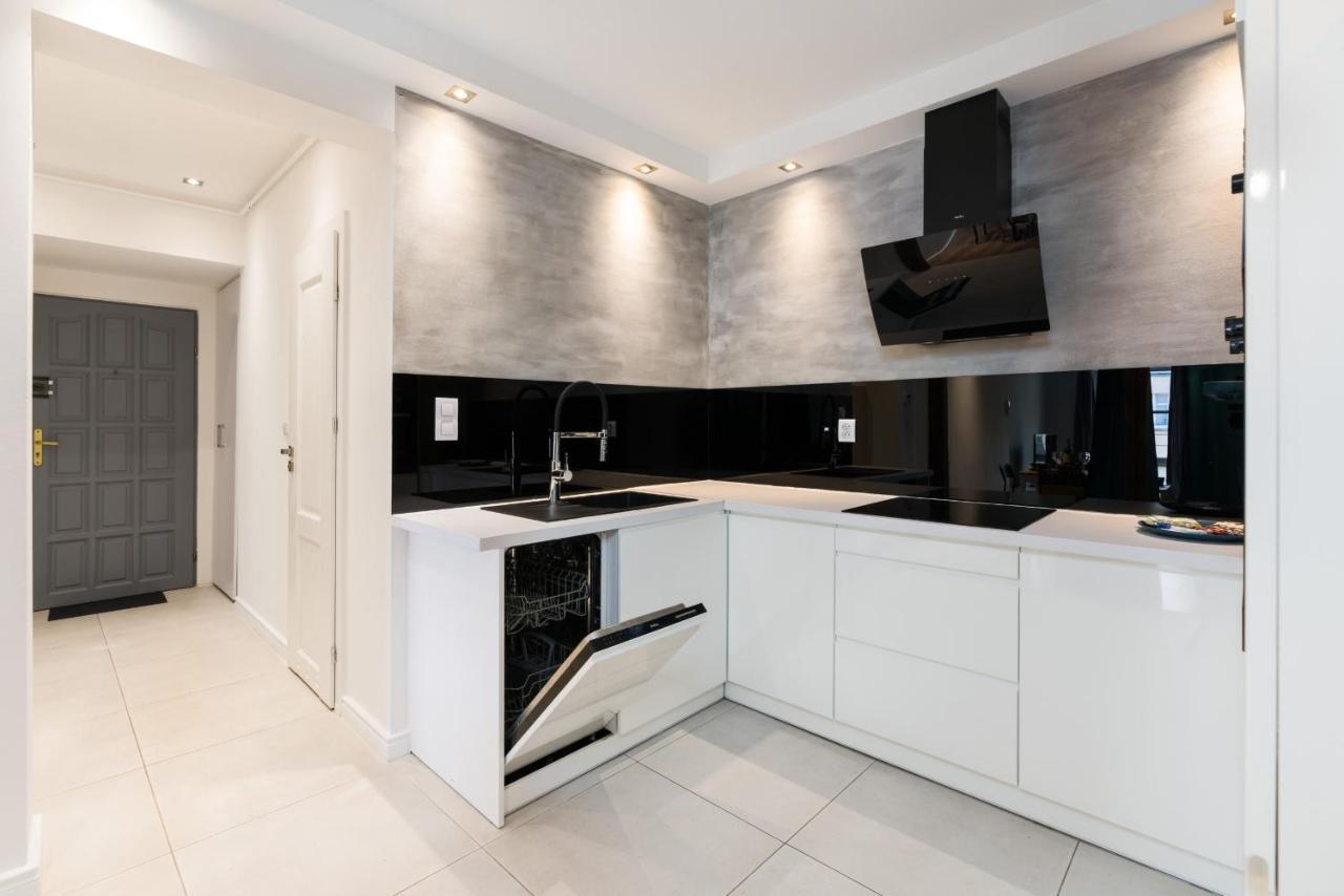 Apartment Poznan Old Town Strzelecka By Noclegi Renters Exteriör bild